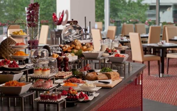 fruehstuecksbuffet-de-luxe-13245.jpg